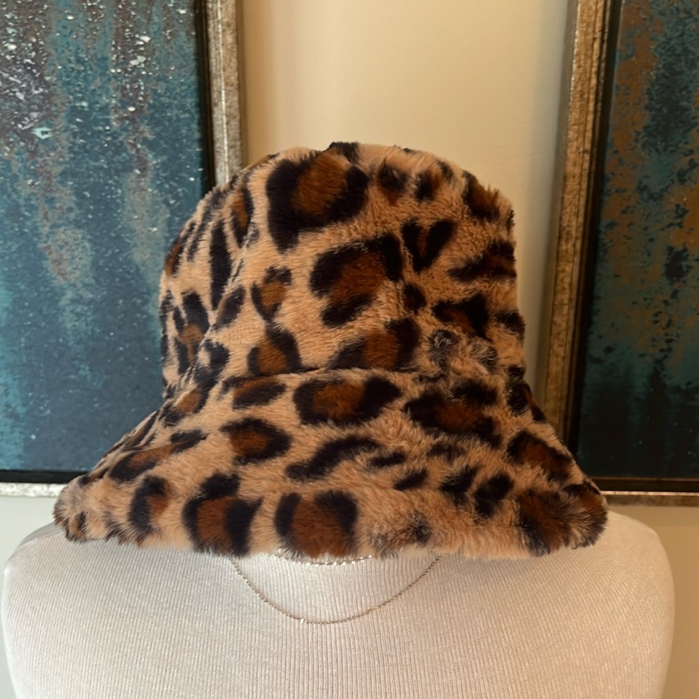 Urban Outfitters Leopard Print Bucket Hat (OS)